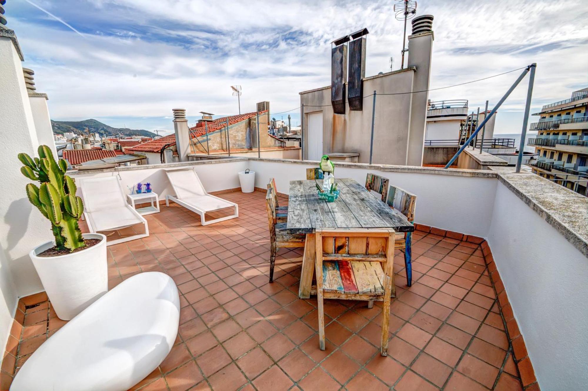 Beachstyle Penthouse By Hello Homes Sitges Exterior foto